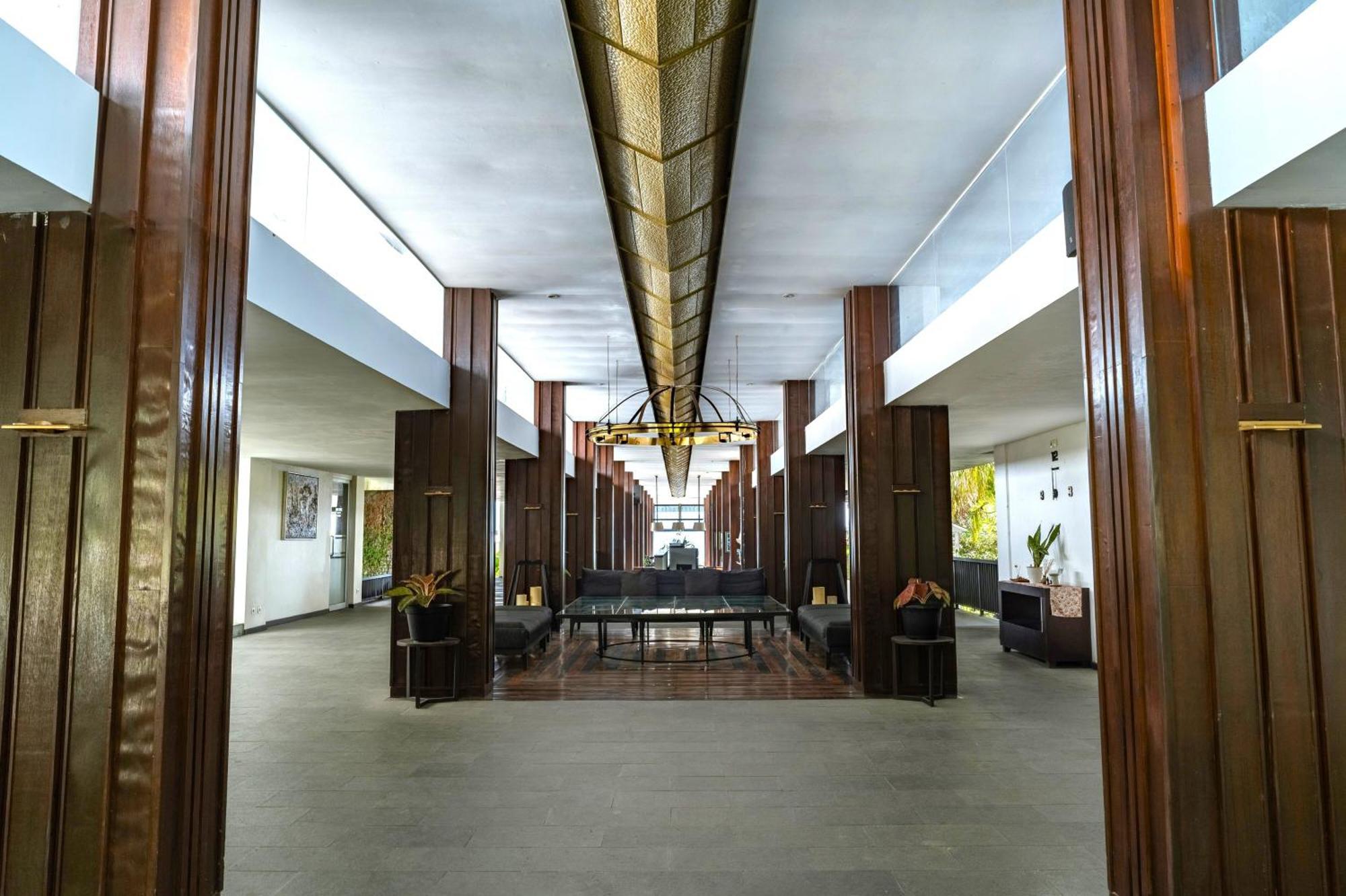 Estrella Hotel&Conference Luwuk Exterior foto